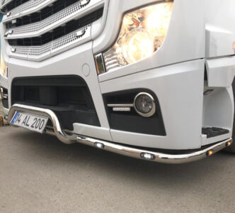 Edelstahl Stoßstangenschutzrohr bis zum Autokennzeichen für bereite Kabine