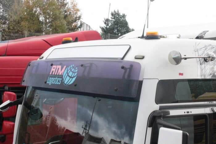 Neon Skyled PRO Leuchtschild für TGX -2020 XXL & TGX 2020- GX 2022 – 23 x 146cm