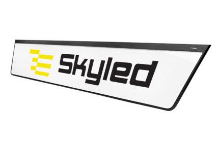 Neon Skyled PRO Leuchtschild für XG+ 2022 – 23 x 138cm