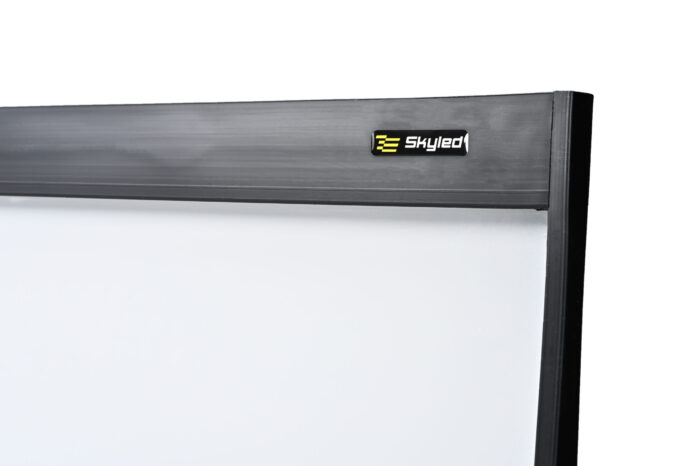 Neon Skyled PRO für Scania S- & R-Serie Highline (30x180 cm) – Leuchtschild – Bild 2