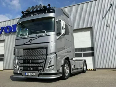 Spoilerlippe aus GFK passend für Volvo FH4/FH5 - passend für Renault T