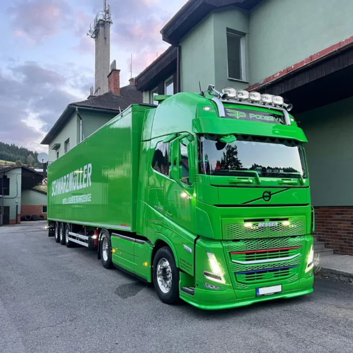 aus GFK Sonnenblende für Volvo FH4/FH5 – Bild 2