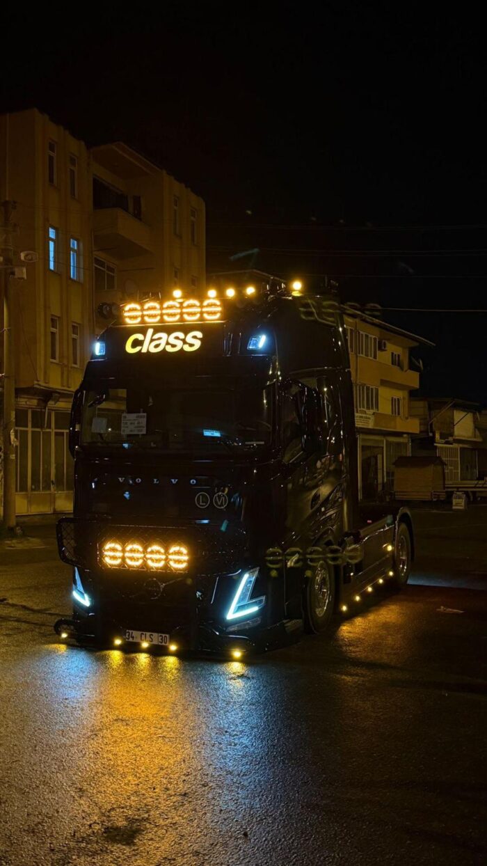 aus Alu Bullfänger / Bullbar passend für Volvo FH4-FH5 - Ohne Lackierung – Bild 2