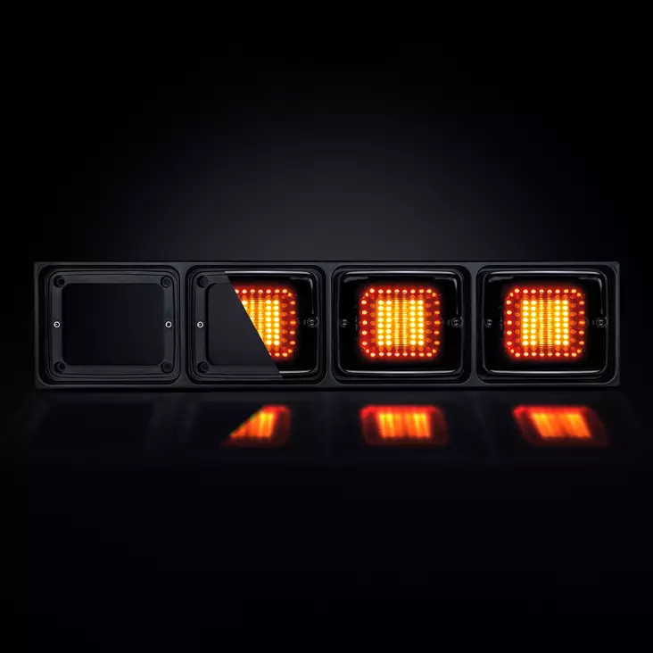 Strands Slim Rücklichtrahmen für 4x LED Rücklichter – Bild 3