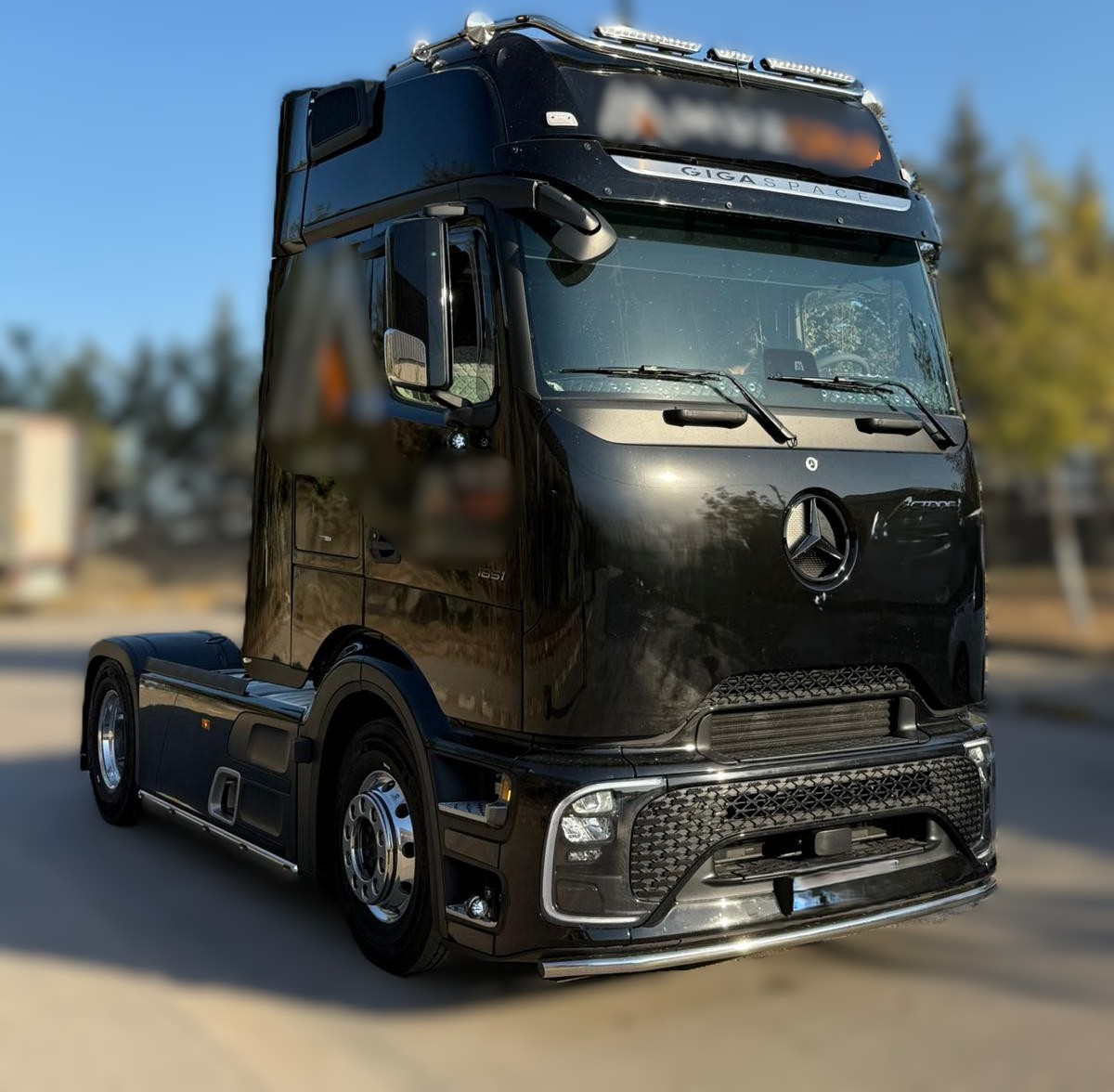 Seitenrohre passend für ACTROS PRO CABIN (3700mm Radstand) – Bild 4