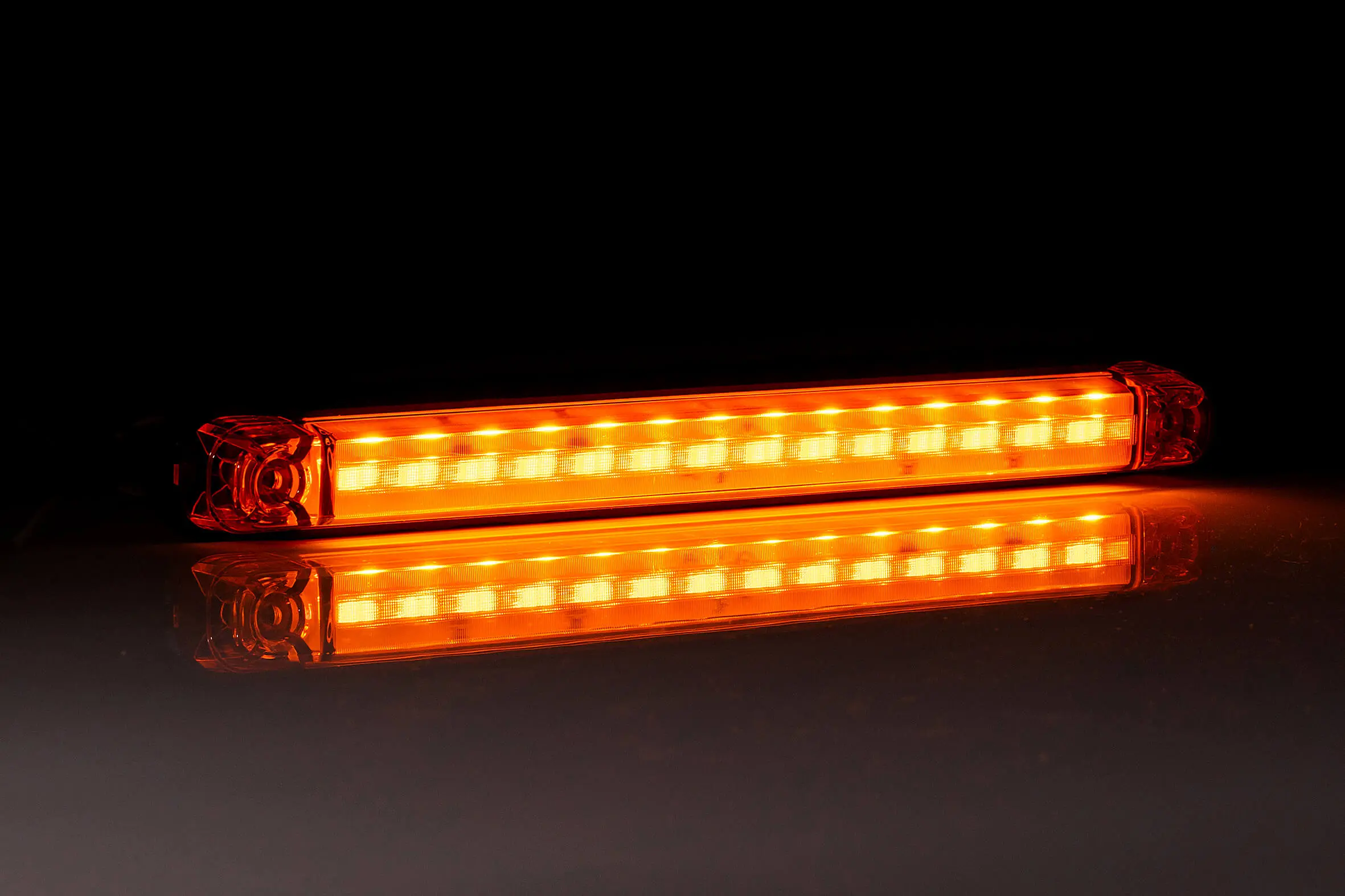LED Umrissleuchte Rot 12V/24V Anhänger LKW Begrenzungsleuchte – Bild 4